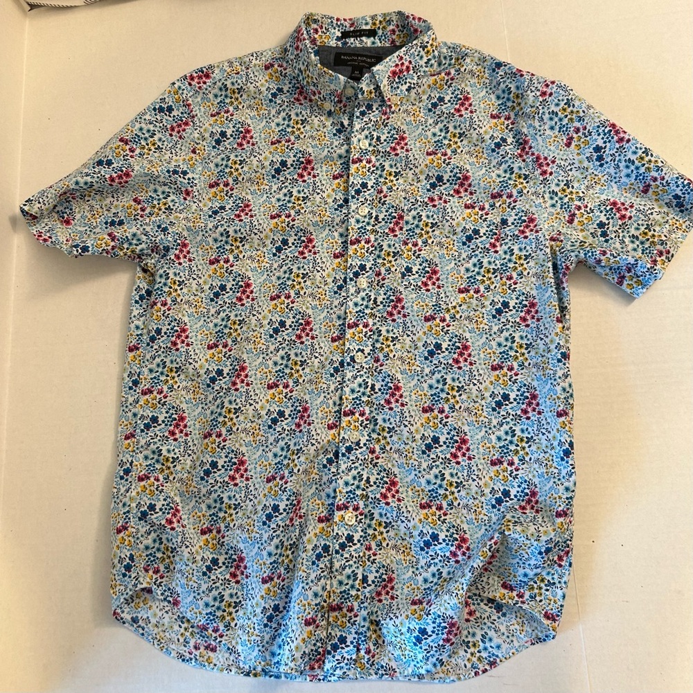 Banana Republic men’s slim fit short sleeve button down Medium multicolor